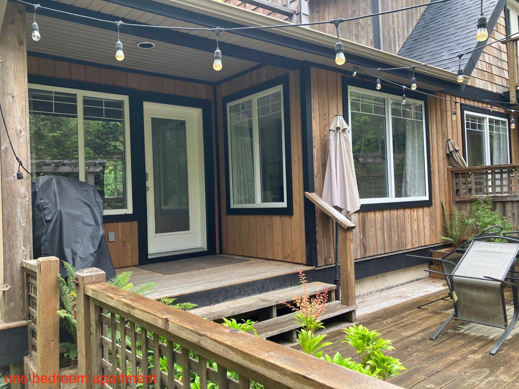 Sienna'S Tree House Apartment Tofino Ngoại thất bức ảnh