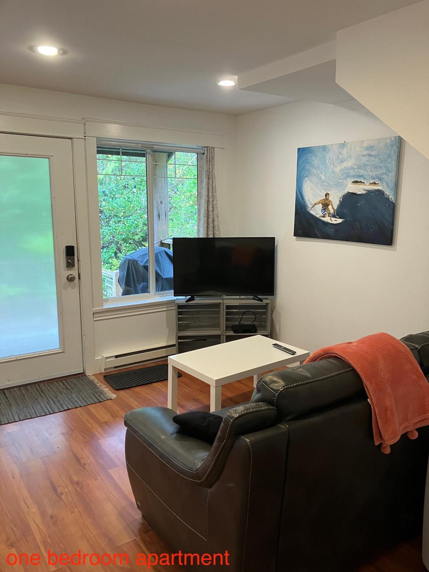 Sienna'S Tree House Apartment Tofino Ngoại thất bức ảnh